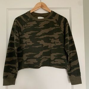 Army design crew neck